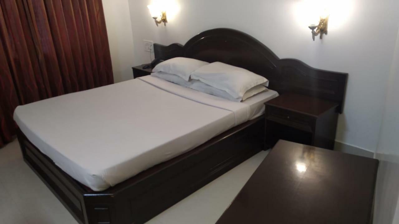 Hotel Residency Park 门格洛尔 外观 照片